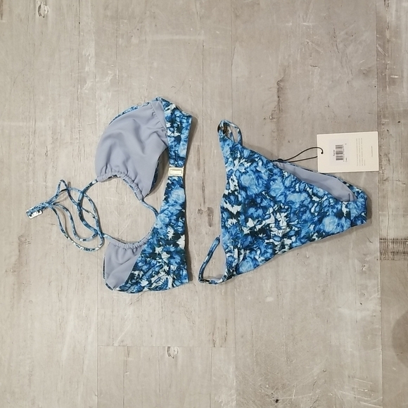 💕FELLA💕 Cielo Bikini Set ~ Conan Top + Xavier Bottoms Blue Tie-Dye Print S NWT - Picture 12 of 16